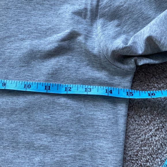 NWT Wilfred grey jersey dress. Size medium. Tight fitting long sleeve scoop neck - Picture 7 of 7